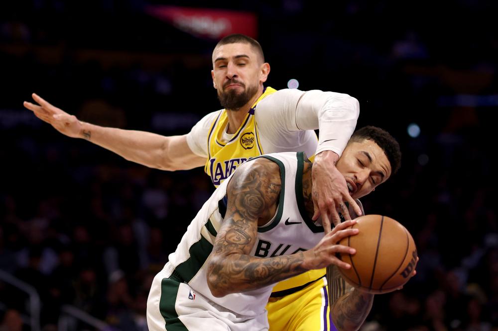 在皇马踢球 在皇马踢球