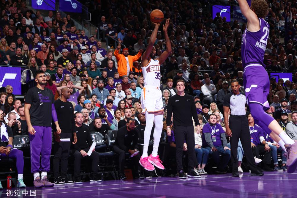 他们不断为 他们不断为